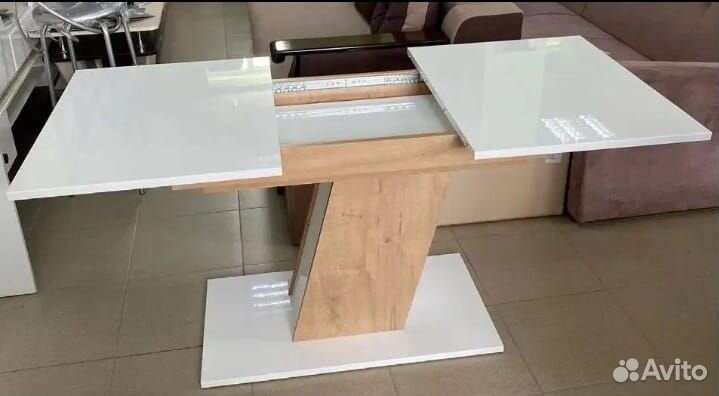 Кухонный стол