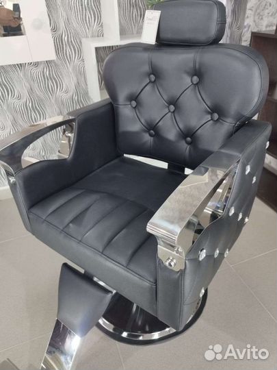 Парикмахерское кресло