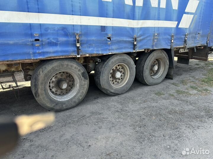 Полуприцеп шторный Fruehauf Шторный, 2002