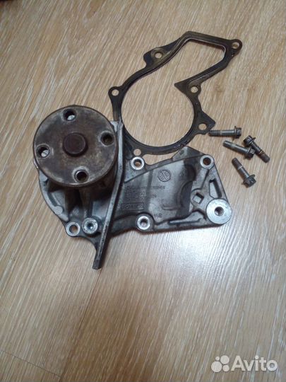 Водяная помпа ford focus 3