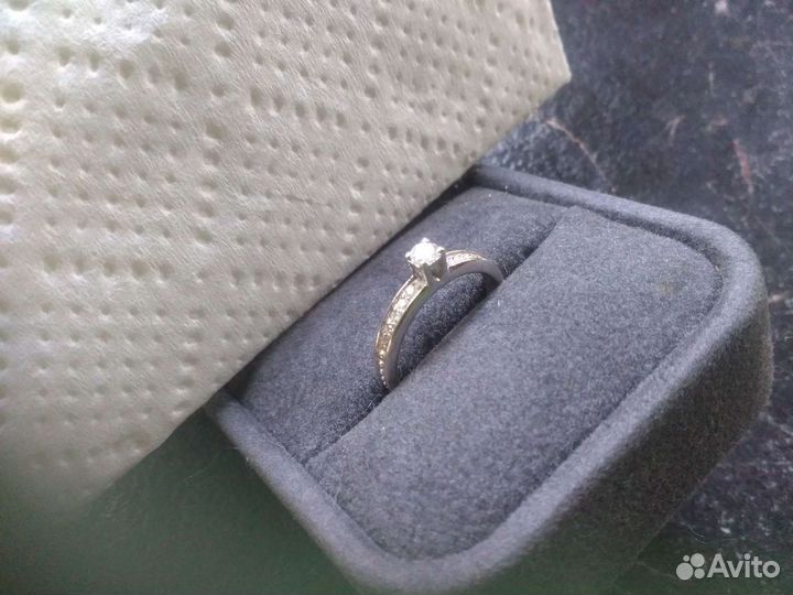 Кольцо с бриллиантами