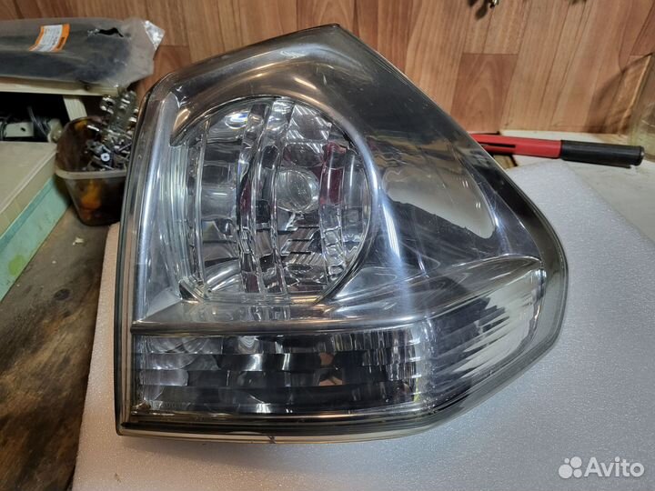 Задние стоп-сигналы Lexus RX 2