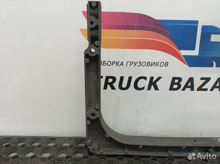 7421236795 Кронштейн крыла передний левый