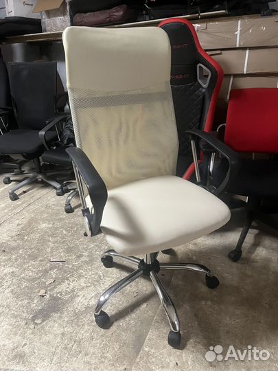 Компьютерное кресло