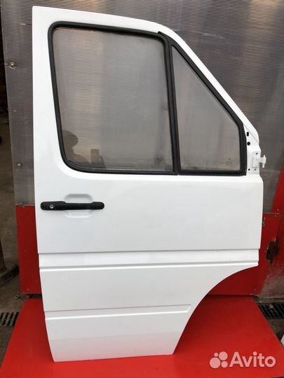 Дверь правая к Фольксваген Лт
