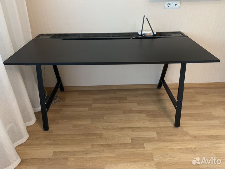Компьютерный стол IKEA utespelare