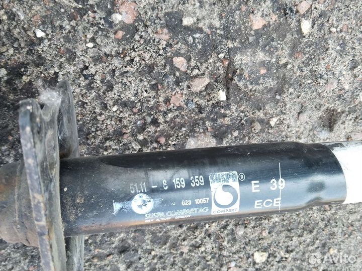 Усилитель переднего бампера BMW 5 E39