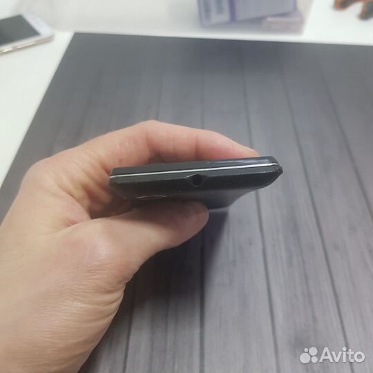 Sony Xperia L, 8 ГБ