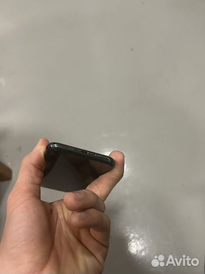 iPhone 11 Pro, 64 ГБ