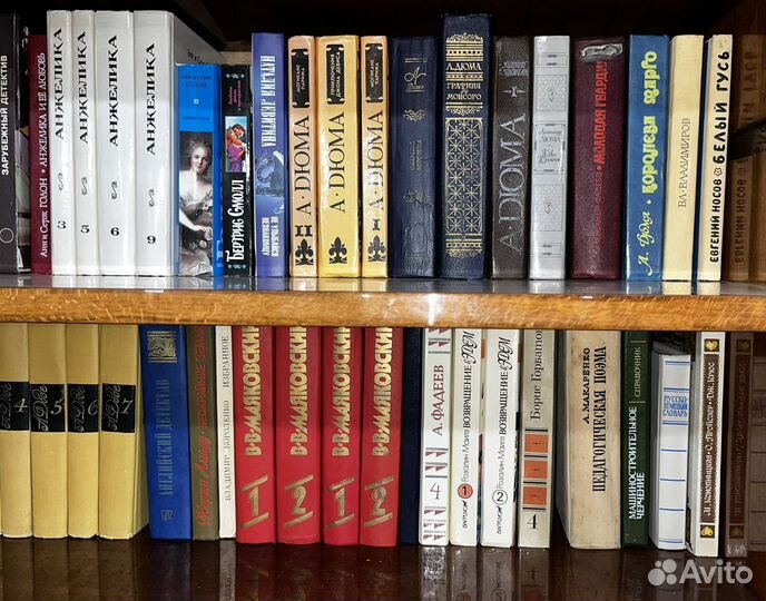 Книги, художественная литература, детективы, роман