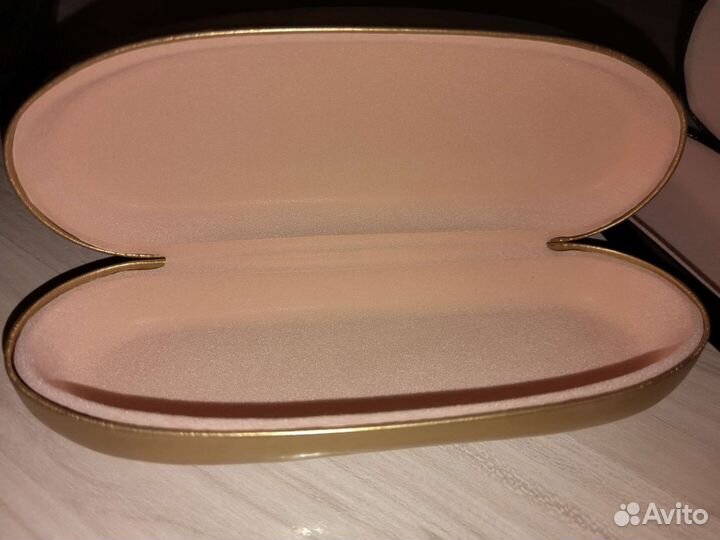 Футляр для очков