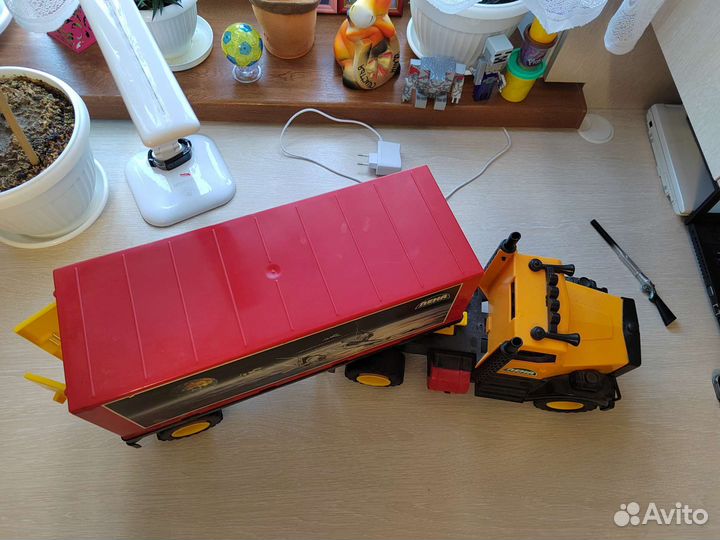 Игрушки машина большая