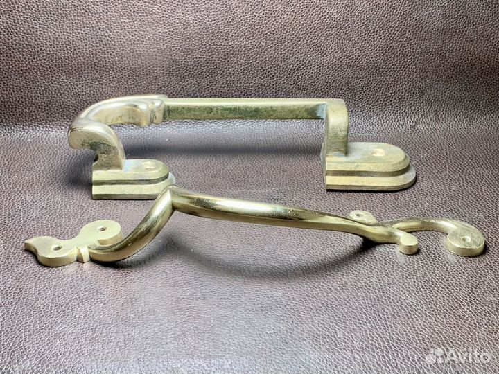 Старинные большие дверные ручки. Модерн