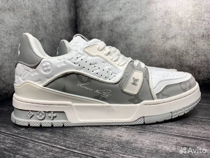 Кроссовки Louis Vuitton серые