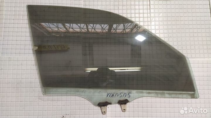 Стекло двери передней правой Suzuki Grand Vitara