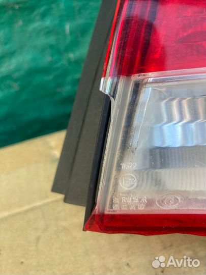 Фонарь задний наружный правый Nissan Almera G15