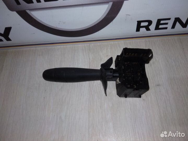 Подрулевой переключатель Renault logan