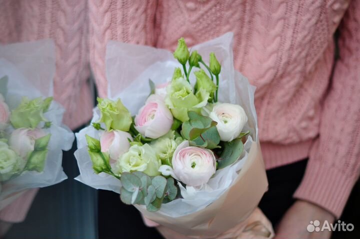 Ранункулюсы. Цветы. Букеты. Доставка