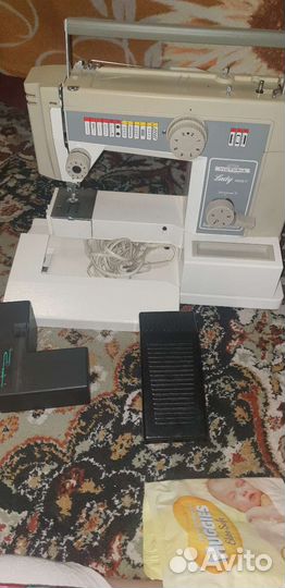 Швейная машинка Victoria Lady 4808 F