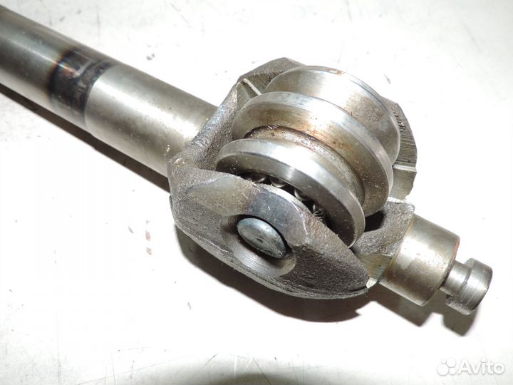 Вал сошки механизма рулевого газ-2410 в сборе