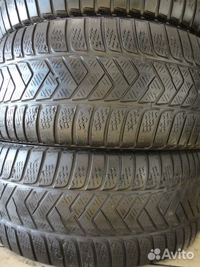 Pirelli Winter SnowControl Serie III 235/50 R18