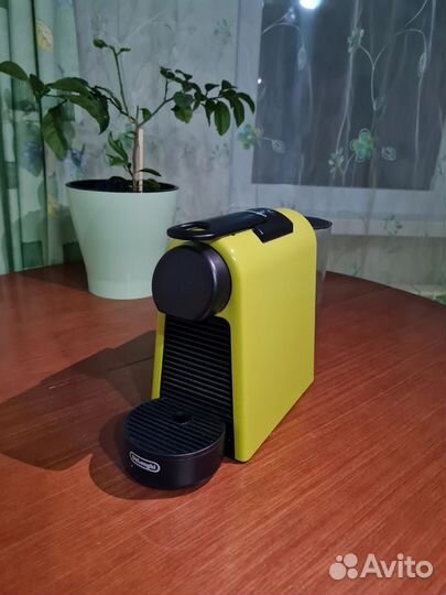 Кофемашина delonghi