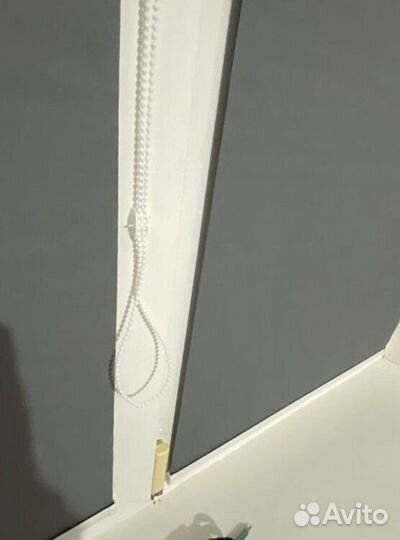 Рулонные шторы блэкаут в коробе Q2750