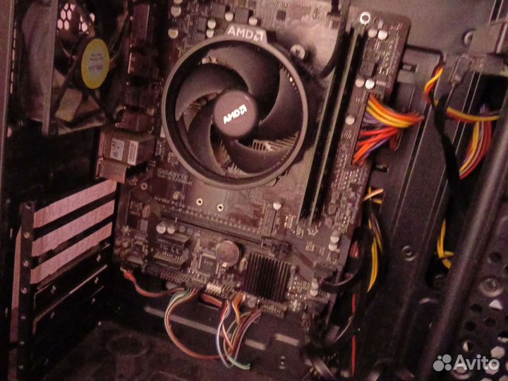 Материнская плата ам4