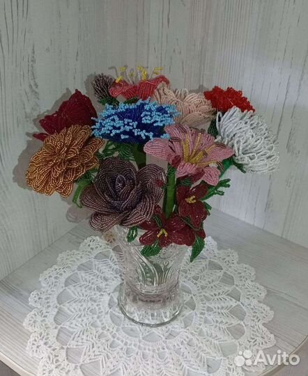 Цветы из бисера на заказ