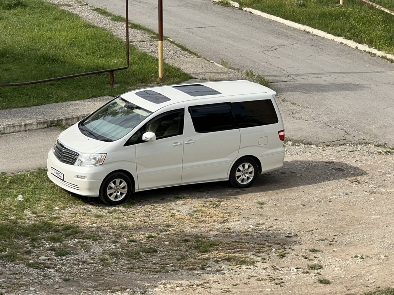 Toyota Alphard: фото владельца