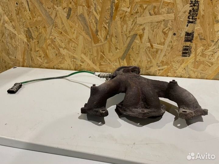 Коллектор впускной Renault Logan K7J 2006