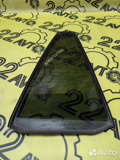 Форточка двери задняя правая Toyota Rav4 ACA21