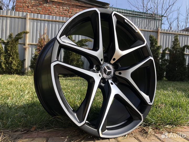 Мощные разноширокие диски AMG Mercedes GLE GLS R21