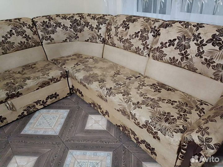 Диван уголок