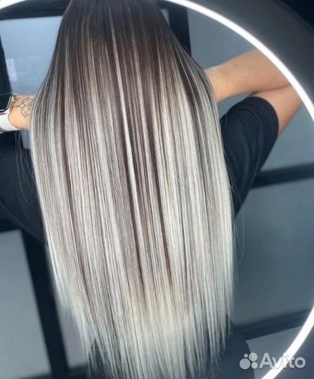 Наращивание волос: белых и цветных прядей