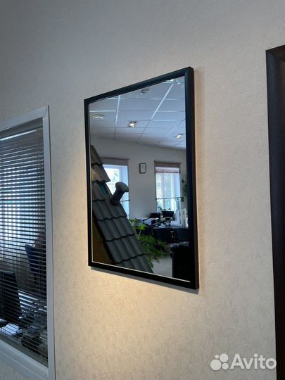 Зеркало настенное