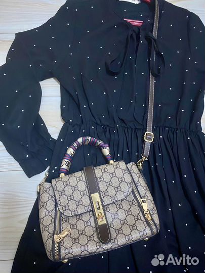 Платье и сумочка
