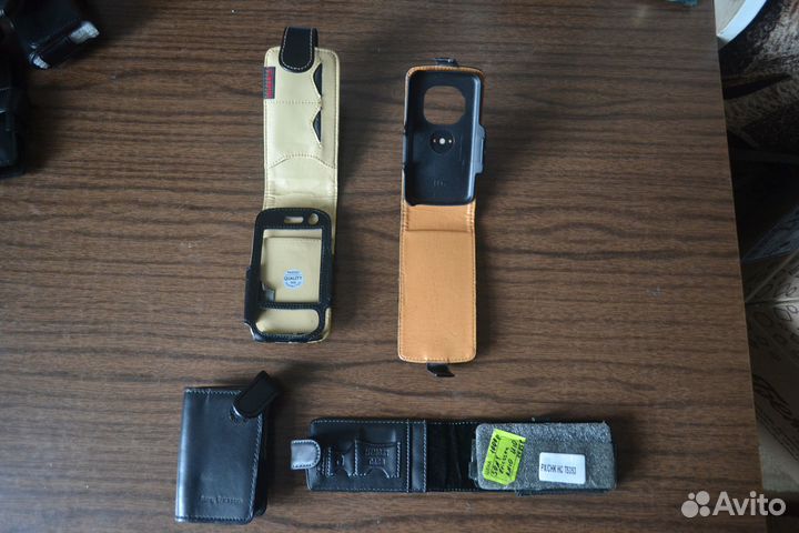 Чехлы на телефон