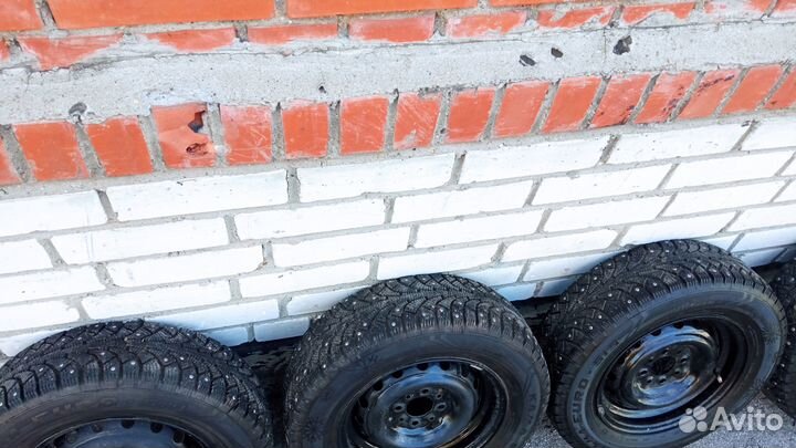 Продам зимнюю резину r13 4х98