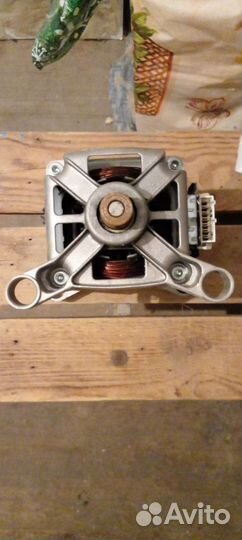 Двигатель стиральной машины Indesit