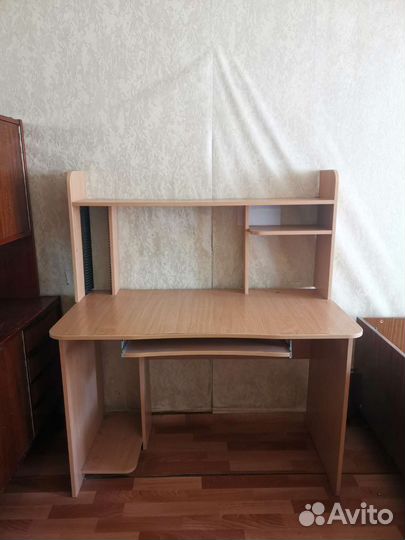 Компьютерный столик бу