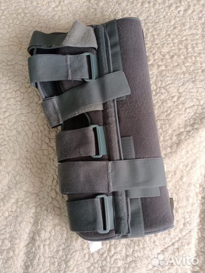 Ортез на коленный сустав