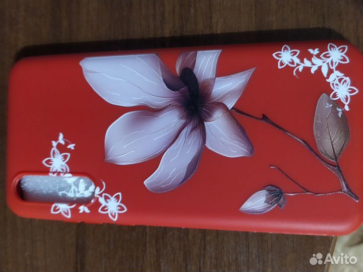 Чехол на телефон