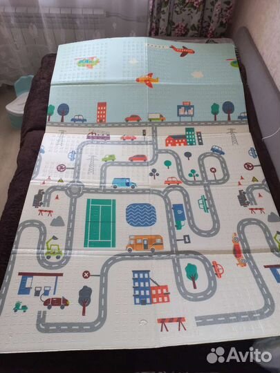 Коврик детский, мячики для сухого бассейна