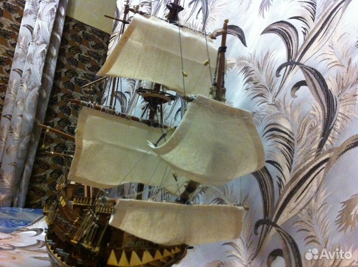 Деревянный корабль - парусник Сан Джованни Батиста