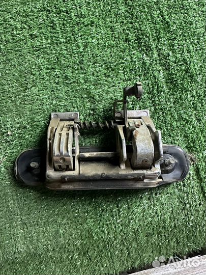 Ручка крышки багажника Nissan cube z10