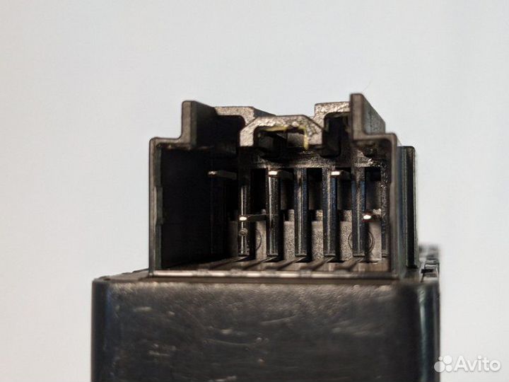 Кнопка стеклоподъемника Haval F7 X 2.0 2021