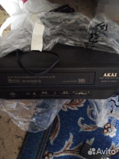 Видеомагнитофон akai