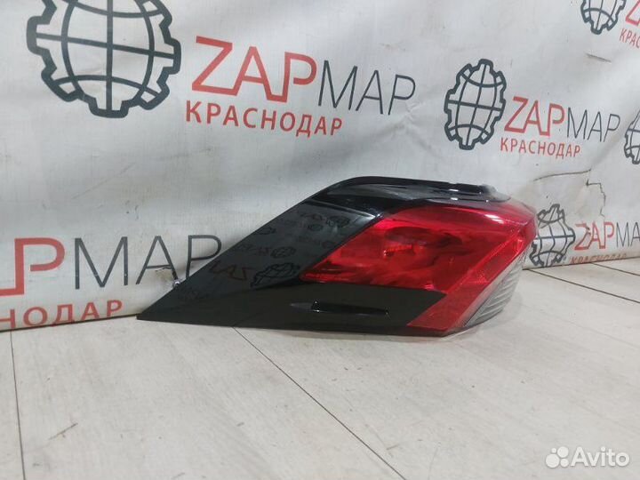 Фонарь задний левый задний левый Toyota Rav 4 XA50