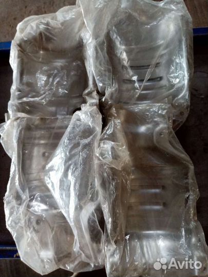 Тепловой экран коллектора Honda Pilot